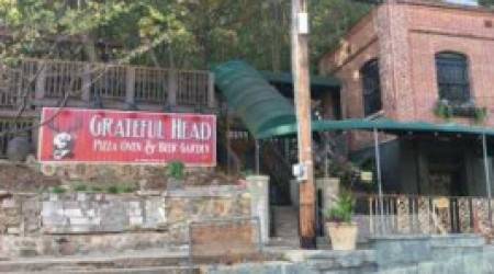 Grateful Head Pizza Oven And Beer Garden