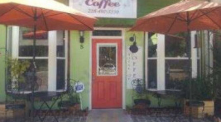 Delo's Heavenly House Of Coffee